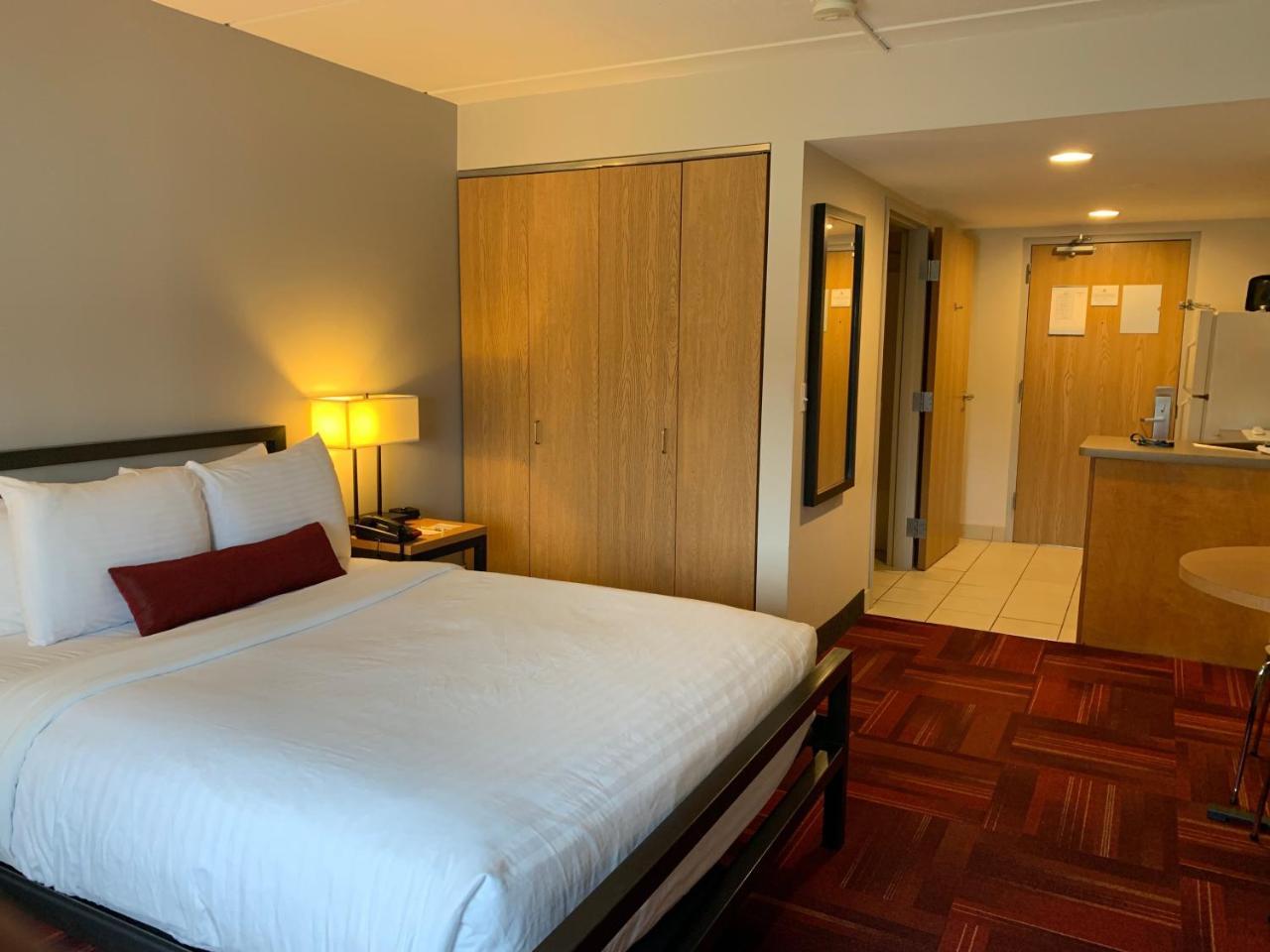 University Inn มินนีแอโพลิส ภายนอก รูปภาพ